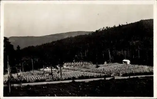 Ak Orbey Urbeis Elsass Haut Rhin, Col du Wettstein, Soldatenfriedhof