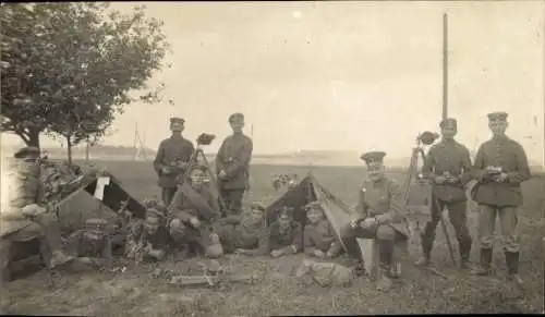 Foto Ak Deutsche Soldaten in Uniformen, Lichtmesszug