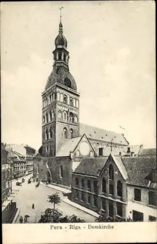 Ak Riga Lettland, Ansicht der Domkirche, Vorplatz