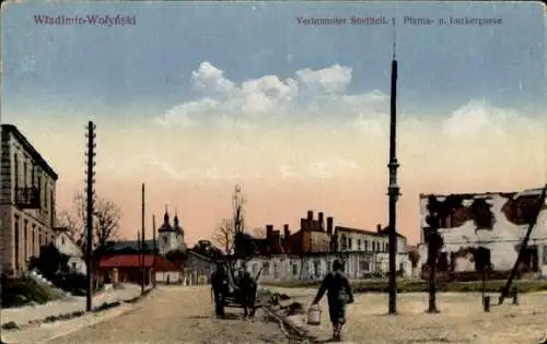 Ak Wolodymyr Wolynskyj Wladimir Wolinskij Ukraine, Verbrannter Stadtteil, Pfarnagasse, Luckergasse