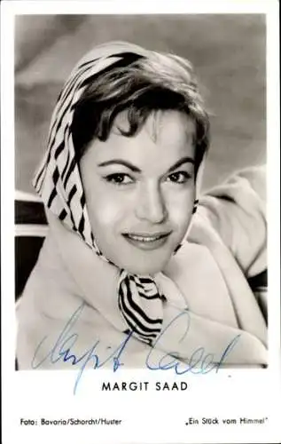 Ak Schauspielerin Margit Saad, Portrait, Autogramm, Kopftuch, ein Stück vom Himmel