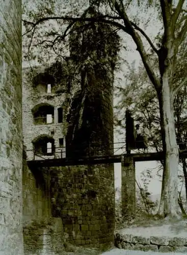 Foto Paul Wolff, Mettlach im Saarland, Burg Montclair, Ehepaar im Urlaub