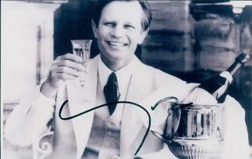 Foto Schauspieler Michael York, Portrait, Autogramm