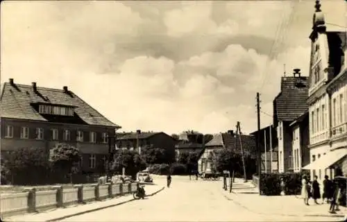 Ak Gielow Mecklenburgische Seenplatte, Ernst Thälmann Straße