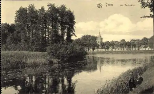 Ak Ypern Flandern, Die Stadtmauer