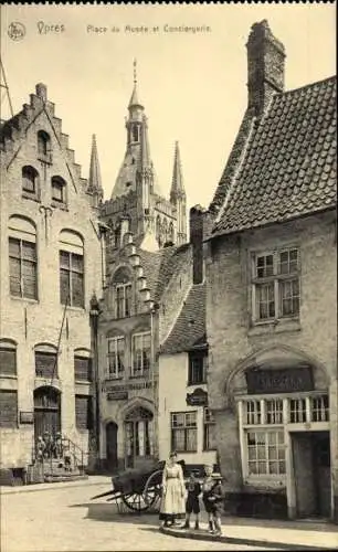 Ak Ypres Flandern Westflandern, Platz, Museum, Hotel