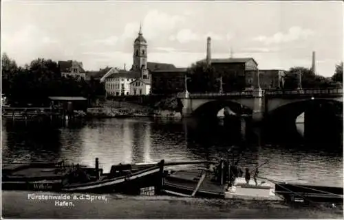 Ak Fürstenwalde an der Spree, Hafen, Brücke