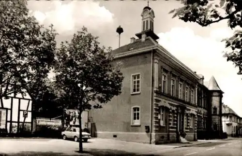 Ak Reilingen in Baden, Rathaus, Auto