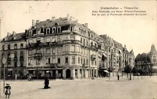 Ak Thionville Diedenhofen Lothringen Moselle, Ecke Parkstraße und Kaiser Wilhelm Promenade