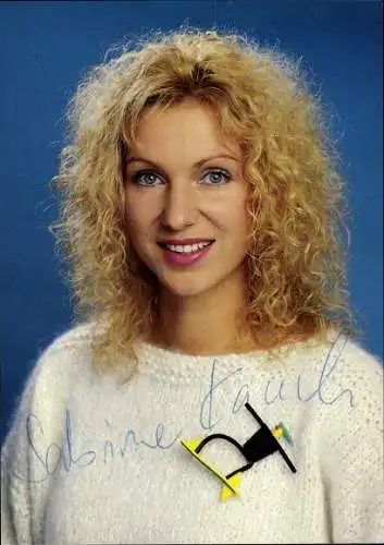 Ak Schauspielerin Sabine Kaack, Portrait, Autogramm