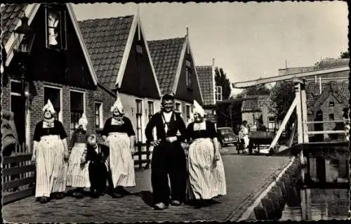 Ak Volendam Nordholland Niederlande, Volendamer Tracht