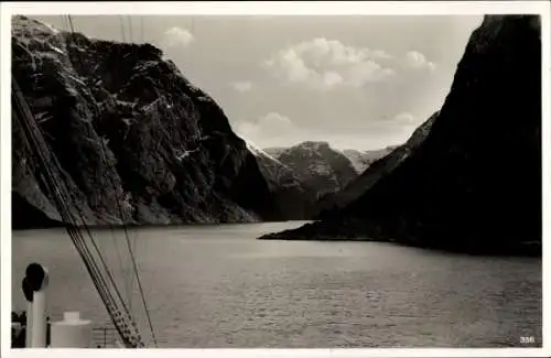 Ak Norwegen, Einfahrt Maurangerfjord