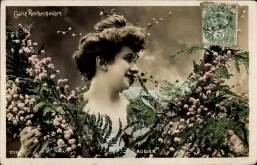 Ak Variete-Künstlerin Gaile Rochechouart, Portrait, Augier