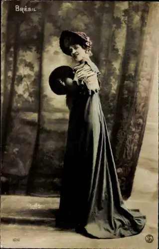 Ak Schauspielerin Marguerite Bresil, Portrait