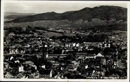 Ak Offenburg in Baden Schwarzwald, Blick vom Flugzeug aus