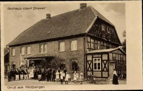 Ak Feldbergen Söhlde in Niedersachsen, Gasthaus Albert Bremer, Totalansicht, Gäste