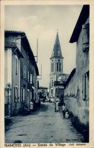 Ak Tramoyes Aïn, Dorfeingang