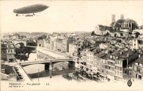 Ak Verdun Meuse, Gesamtansicht, Zeppelin