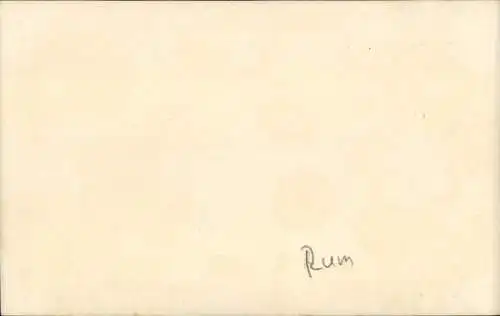 Foto Frau in Tracht mit Rind, Karpaten