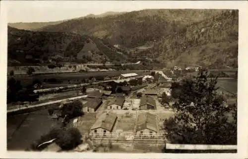 Foto Polen ?, Rumänien ?, Blick auf eine Ortschaft