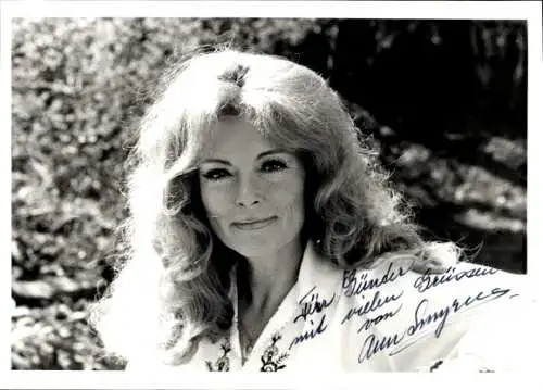 Foto Schauspielerin Ann Smyrner, Portrait, Autogramm