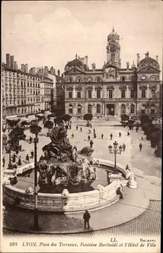 Ak Lyon Rhône, Place des Terreaux, Fontaine Bartholdi und Rathaus