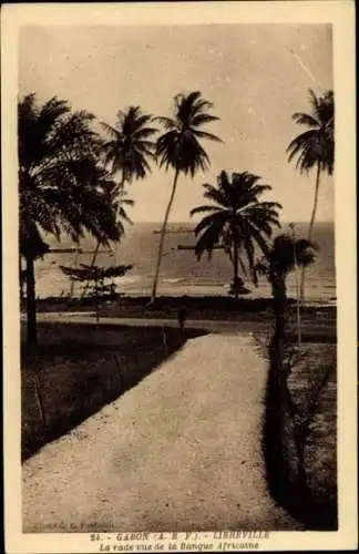Ak Libreville Gabun, Weg zum Meer, Palmen