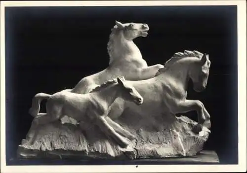 Ak Plastik von Prof. Hans Haffenrichter, Drei Pferde