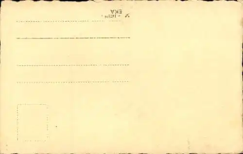 Foto Ak Mädchen mit einem Ball, Portrait