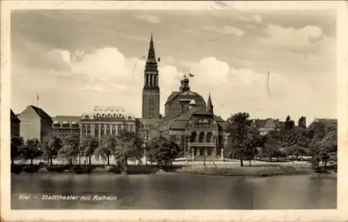 Ak Kiel, Stadttheater mit Rathaus