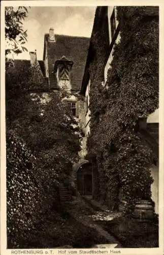 Ak Rothenburg ob der Tauber Mittelfranken, Hof vom Staudtischen Haus