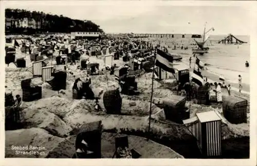 Ak Ostseebad Bansin Heringsdorf auf Usedom, Strand, Segelboot