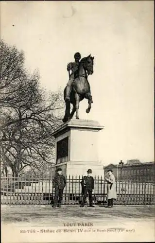 Ak Paris IV, Pont Neuf, Reiterstatue von Heinrich IV