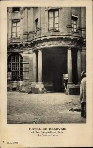 Ak Paris IV., Hotel de Beauvais, Rue Francois Miron 68, Innenhof