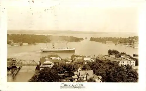 Ak Charlevoix Michigan, Teilansicht, Ufer, Dampfer