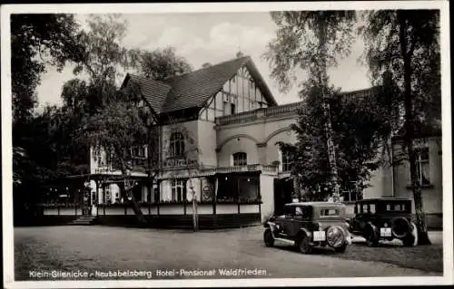 Ak Klein Glienicke Neubabelsberg Potsdam in Brandenburg, Hotel Pensionat Waldfrieden, Autos