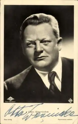 Ak Schauspieler Otto Wernicke, Portrait im Anzug, Ufa Film, Autogramm