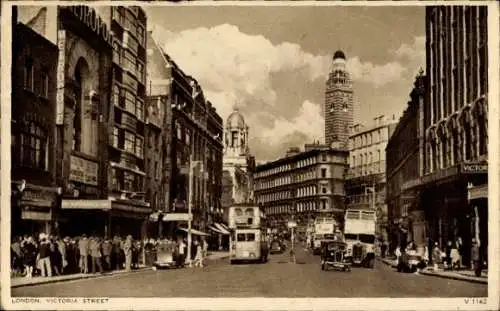 Ak London, Victoria Straße, Metropole, viele Fußgänger