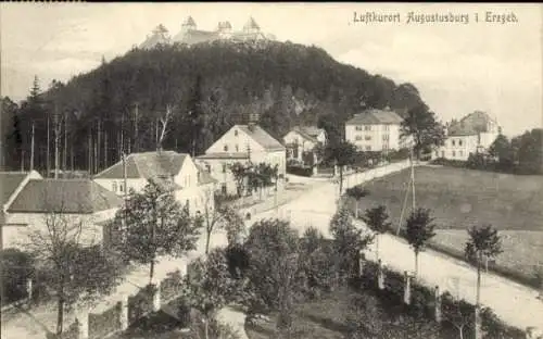 Ak Augustusburg im Erzgebirge, Teilansicht mit Schloss