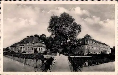 Ak Berggießhübel in Sachsen, Kurhaus Johann Georgen Bad