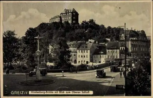 Ak Greiz in Thüringen, Hindenburg-Brücke, Oberes Schloss, Denkmal, Auto
