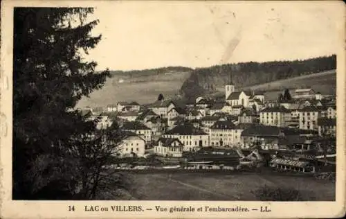 Ak Lac ou Villers Doubs, Gesamtansicht, l'embarcadere