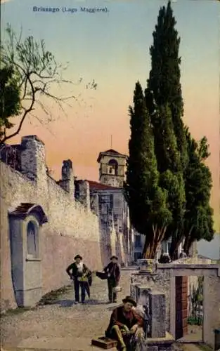 Ak Brissago Lago Maggiore Kanton Tessin, Straßenpartie, Glockenturm