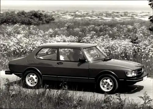 Foto Auto, Saab 83er Modell des Saab 99