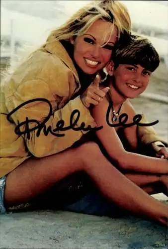 Ak Schauspielerin Pamela Anderson, Portrait, Autogramm