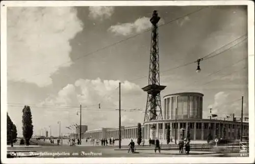 Ak Berlin Charlottenburg Westend, Funkturm, Ausstellungshallen