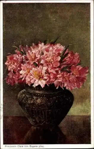Künstler Ak Prinzessin Clara von Bayern, rote Blüten in einer Blumenvase