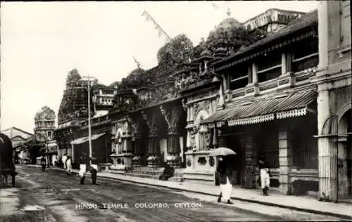 Ak Colombo Ceylon Sri Lanka, Straßenparty, Hindu-Tempel