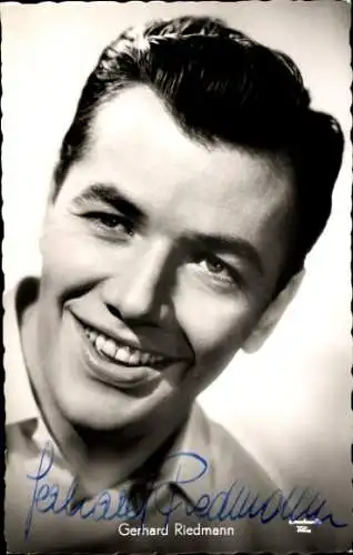Ak Schauspieler Gerhard Riedmann, Ja, ja, die Liebe in Tirol, Portrait, Autogramm