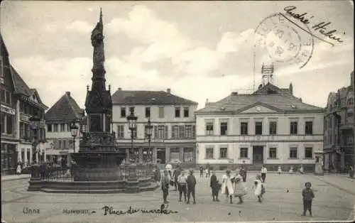 Ak Unna in Westfalen, Marktplatz, Kriegerdenkmal